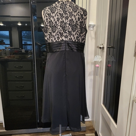 PATRA COCKTAIL DRESS - Picture 4 of 10